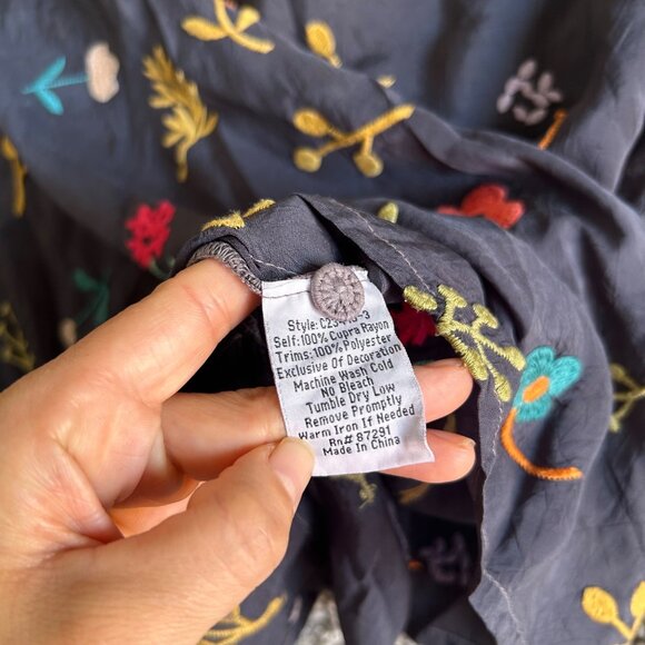 Johnny Was Large Embroidered Floral Tazanna Tunic Top W/ Boho Bell Sleeves - Picture 6 of 13